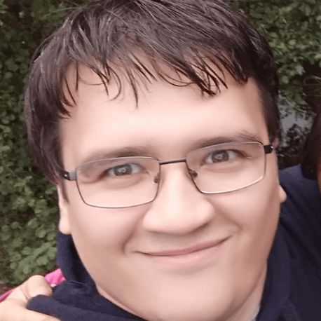 Дмитрий Акбаров